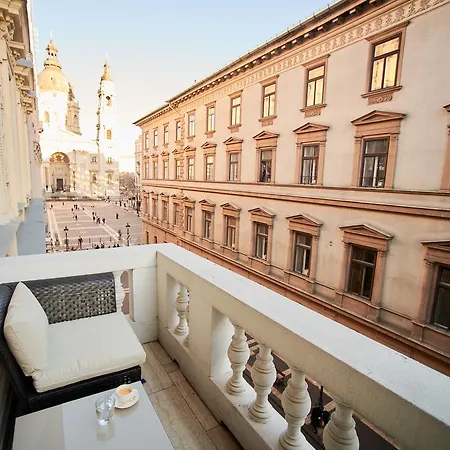 Count Zrinyi Basilica Luxurious Residence Budapest Exterior photo