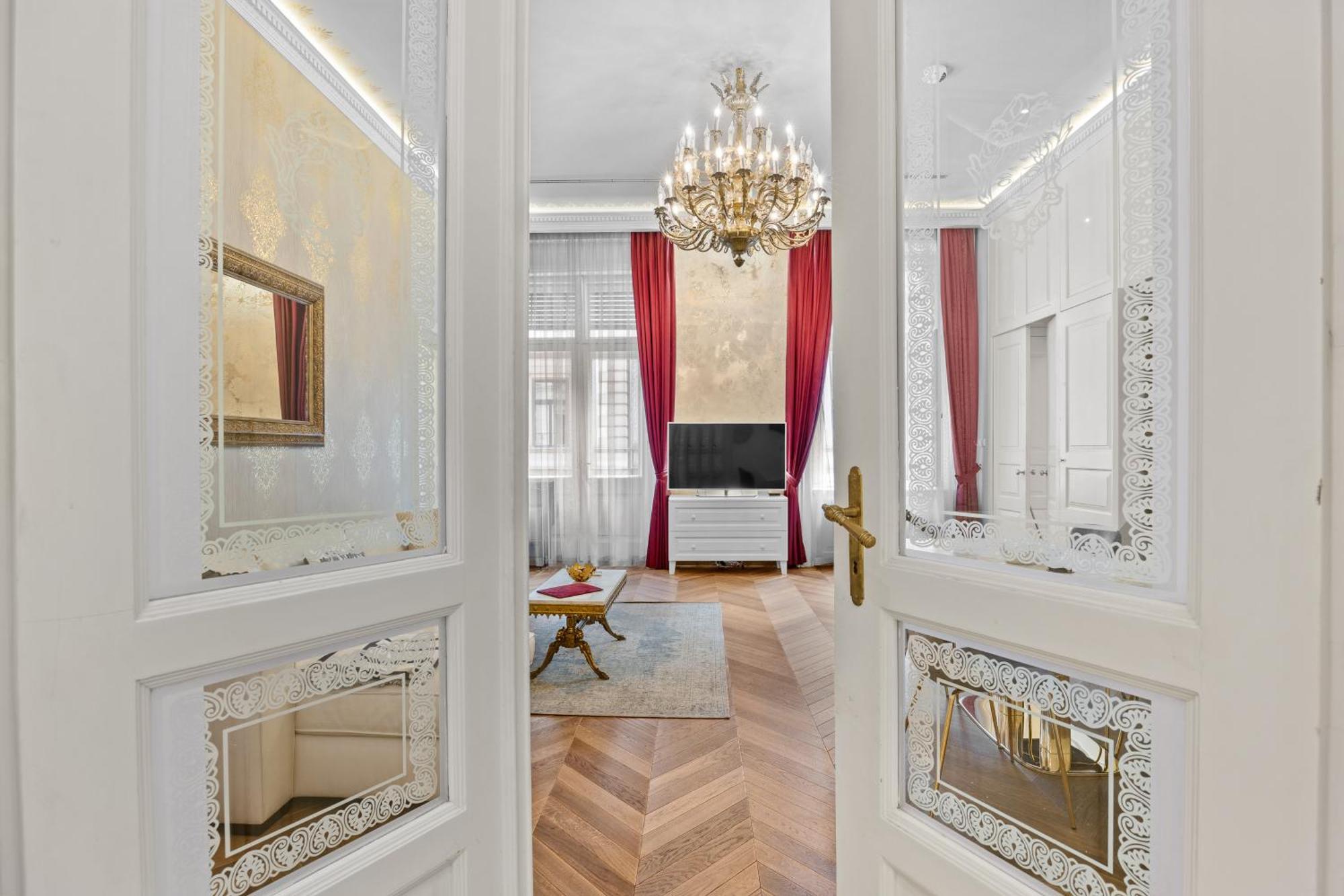 דירה Count Zrinyi Basilica Luxurious